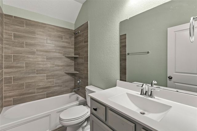 309 Lochvale Peak Court, Montgomery, TX 77316
