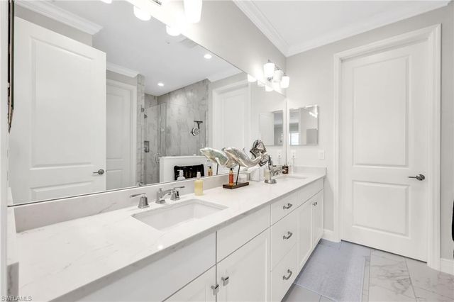 2621 Seychelles CIR # 1806, Naples, FL 34112