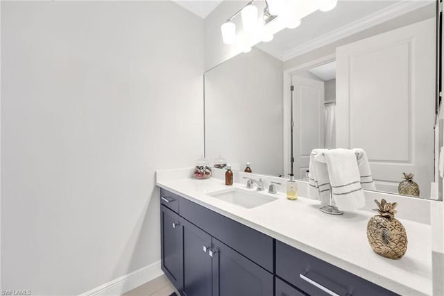 2621 Seychelles CIR # 1806, Naples, FL 34112