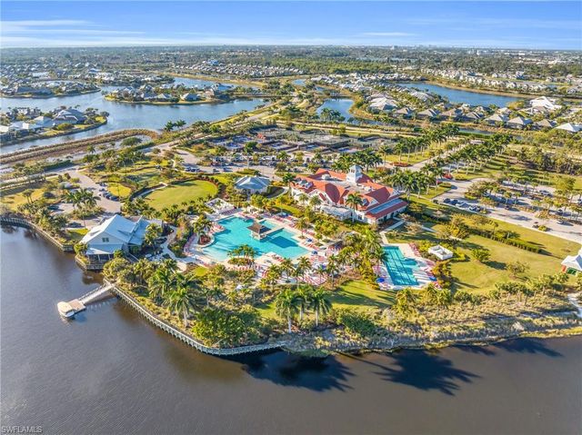 2621 Seychelles CIR # 1806, Naples, FL 34112