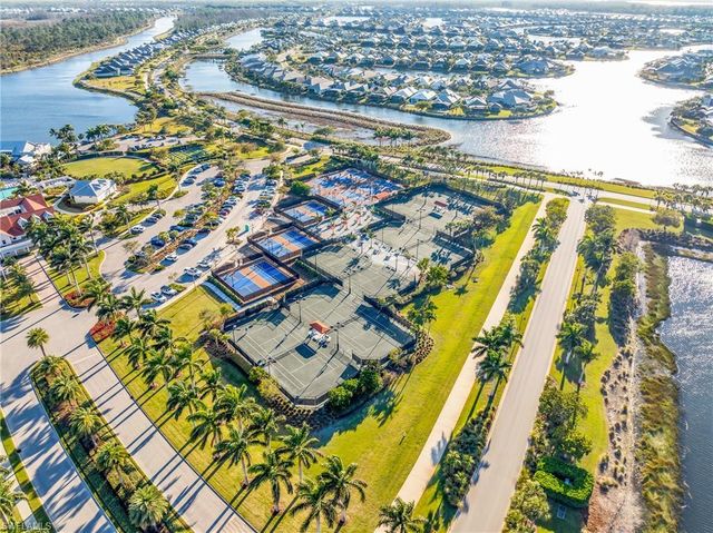 2621 Seychelles CIR # 1806, Naples, FL 34112