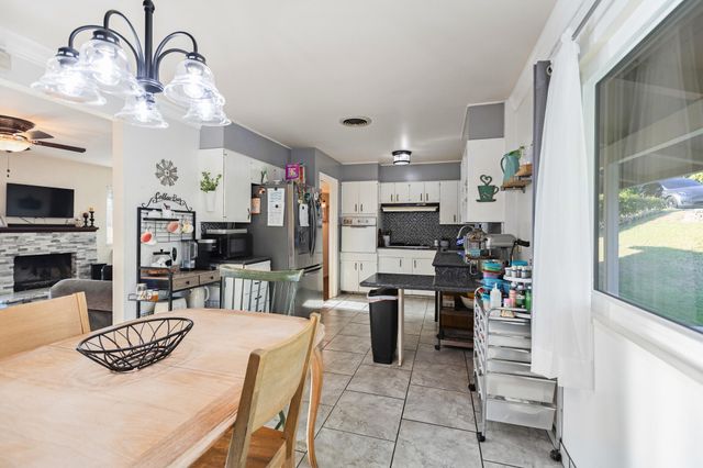 1043 N Highland Drive, Porterville, CA 93257