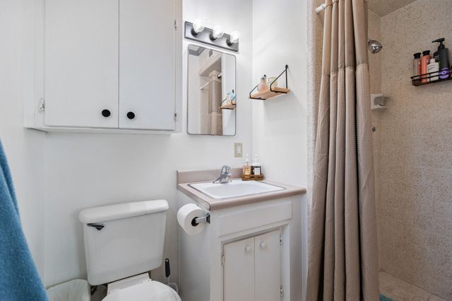 1043 N Highland Drive, Porterville, CA 93257