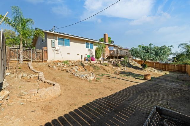 1043 N Highland Drive, Porterville, CA 93257