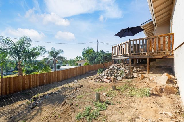 1043 N Highland Drive, Porterville, CA 93257