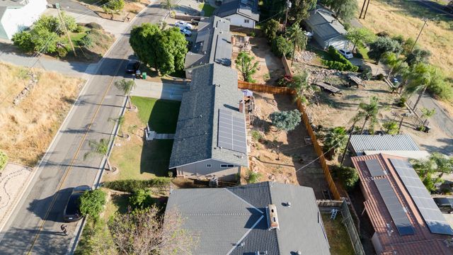 1043 N Highland Drive, Porterville, CA 93257