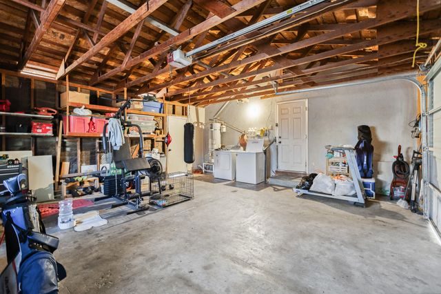 1043 N Highland Drive, Porterville, CA 93257