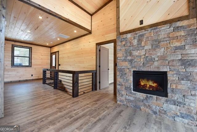 391 Crabapple Lane, Mineral Bluff, GA 30559