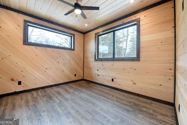 391 Crabapple Lane, Mineral Bluff, GA 30559