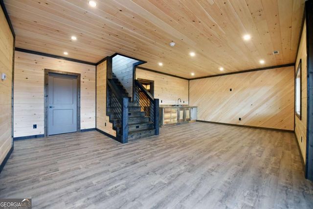 391 Crabapple Lane, Mineral Bluff, GA 30559