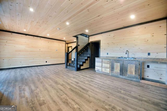 391 Crabapple Lane, Mineral Bluff, GA 30559