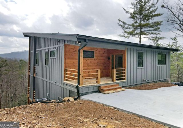 391 Crabapple Lane, Mineral Bluff, GA 30559