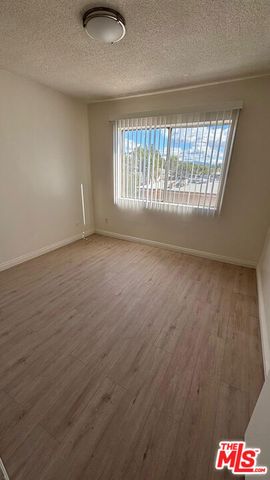 10200 De Soto Avenue 327, Chatsworth (los Angeles), CA 91311