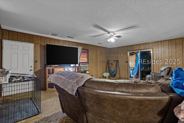 105 Furman Nixville Pkwy, Estill, SC 29918