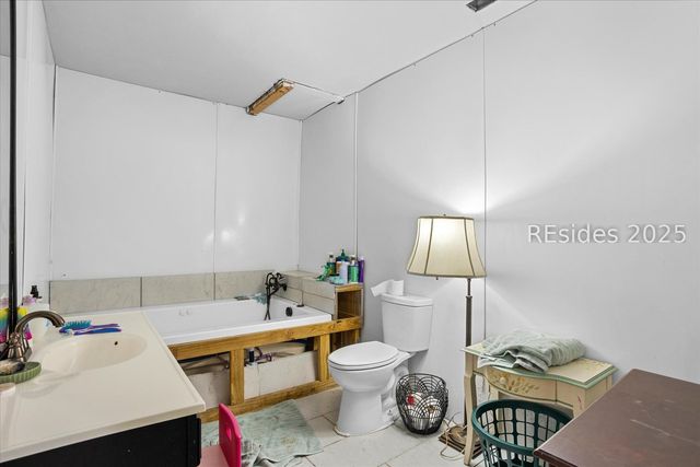 105 Furman Nixville Pkwy, Estill, SC 29918