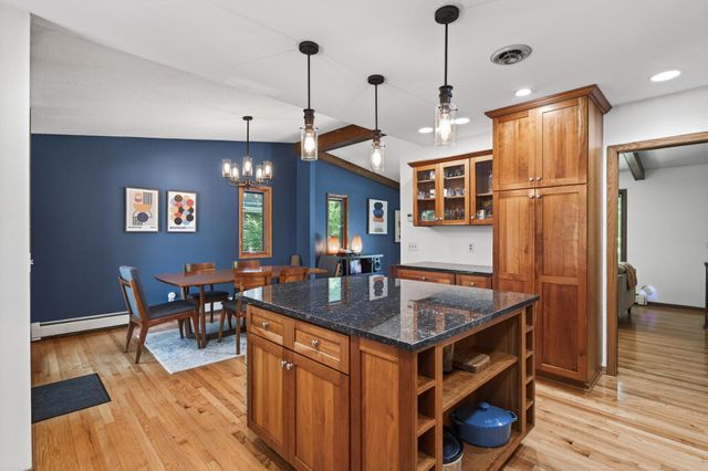 5590 Matterhorn Drive NE, Fridley, MN 55432