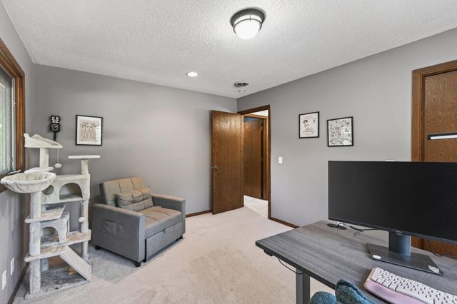 5590 Matterhorn Drive NE, Fridley, MN 55432