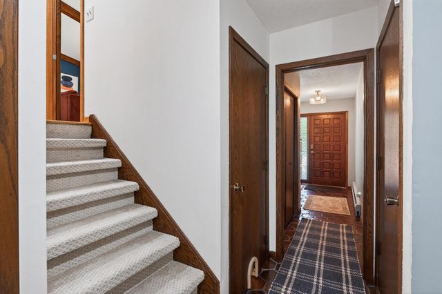5590 Matterhorn Drive NE, Fridley, MN 55432
