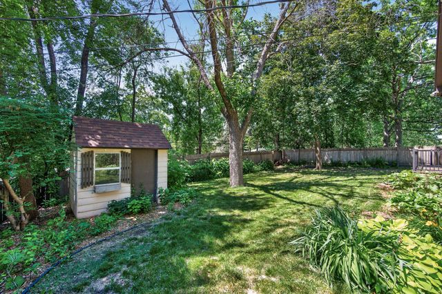 5590 Matterhorn Drive NE, Fridley, MN 55432
