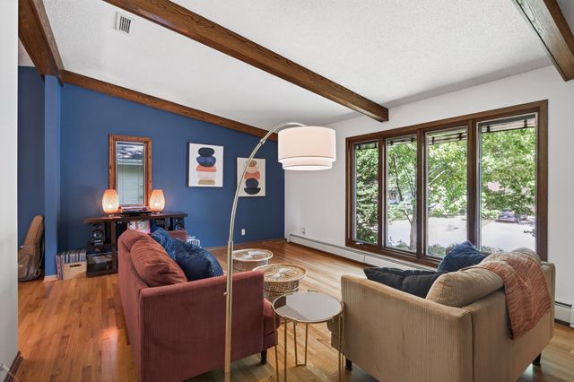 5590 Matterhorn Drive NE, Fridley, MN 55432