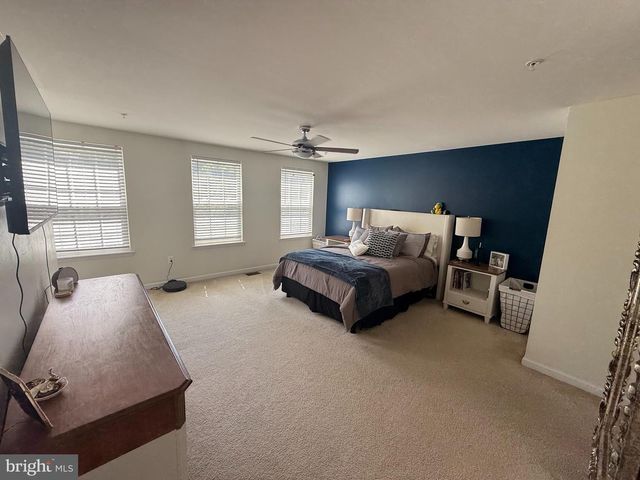 14838 MASON CREEK CIR, Woodbridge, VA 22191