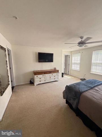 14838 MASON CREEK CIR, Woodbridge, VA 22191