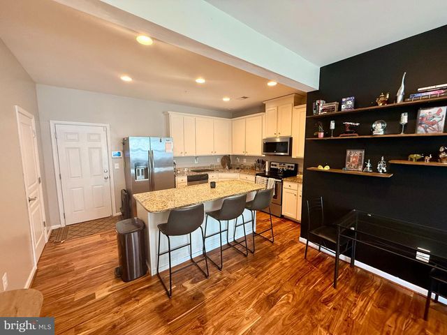 14838 MASON CREEK CIR, Woodbridge, VA 22191