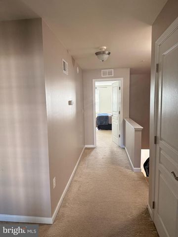14838 MASON CREEK CIR, Woodbridge, VA 22191