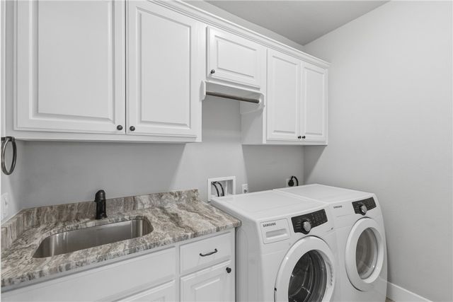3220 Middleburg Green, Bryan, TX 77808