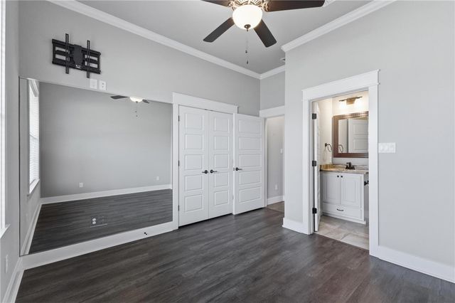 3220 Middleburg Green, Bryan, TX 77808