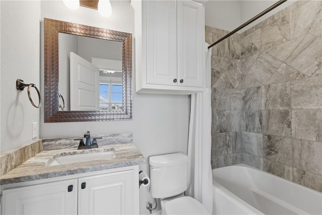 3220 Middleburg Green, Bryan, TX 77808