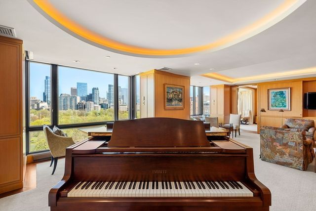 2 Commonwealth Ave 14B, Boston, MA 02116