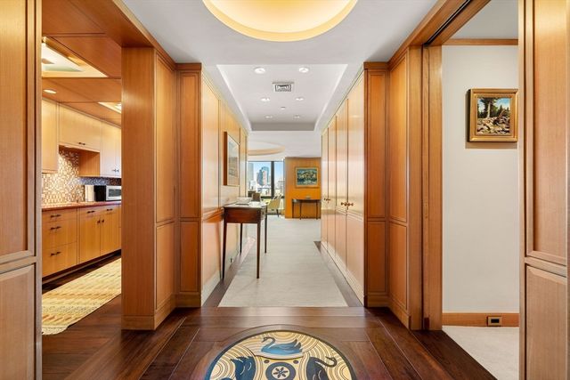 2 Commonwealth Ave 14B, Boston, MA 02116