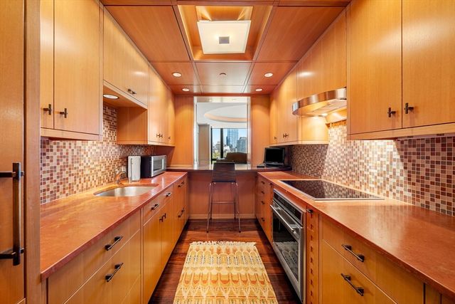 2 Commonwealth Ave 14B, Boston, MA 02116