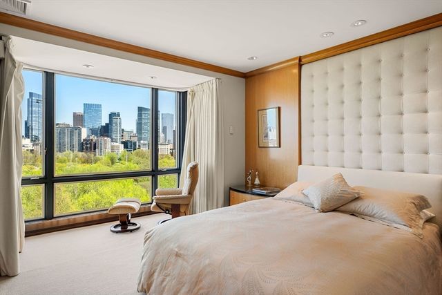 2 Commonwealth Ave 14B, Boston, MA 02116