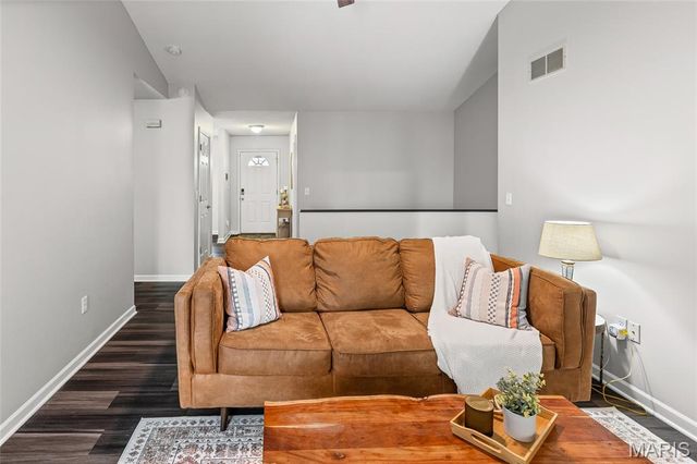 37 Jennifer Drive, Glen Carbon, IL 62034