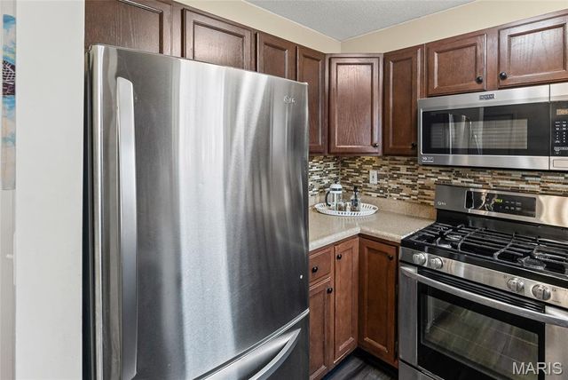 37 Jennifer Drive, Glen Carbon, IL 62034