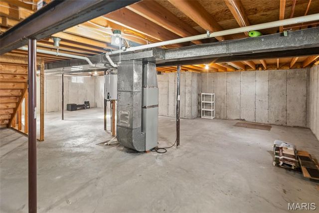 37 Jennifer Drive, Glen Carbon, IL 62034