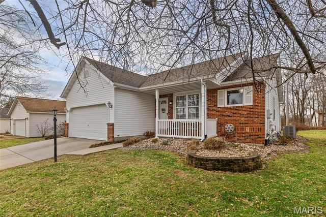 37 Jennifer Drive, Glen Carbon, IL 62034