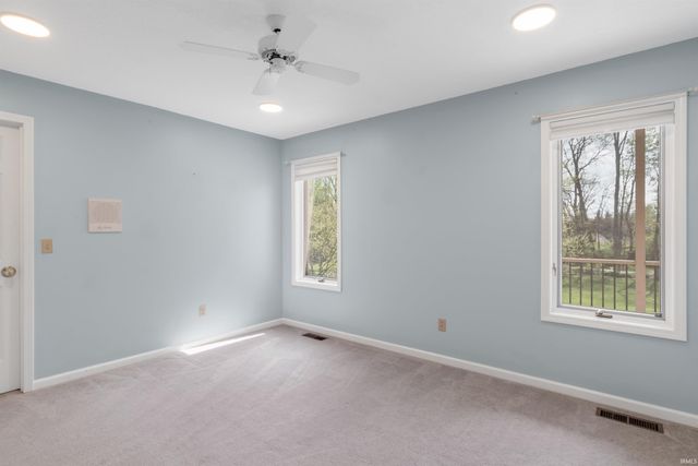 2821 Emerald Lake Drive, Fort Wayne, IN 46804
