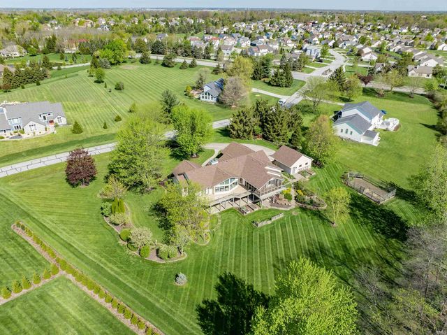 2821 Emerald Lake Drive, Fort Wayne, IN 46804
