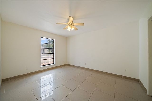 6205 Cornell Dr, Corpus Christi, TX 78414