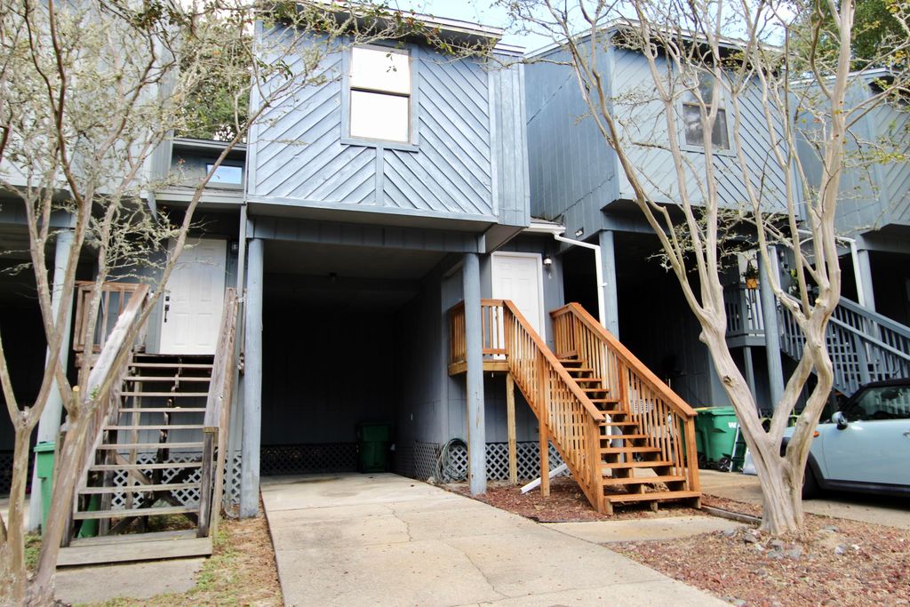 200 White Street, 6, Niceville, FL 32578