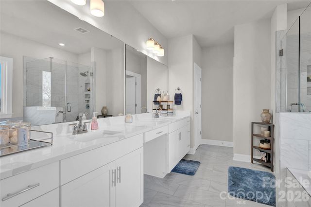 309 W Waterlynn Road, Mooresville, NC 28117