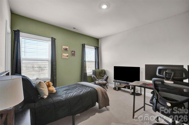 309 W Waterlynn Road, Mooresville, NC 28117