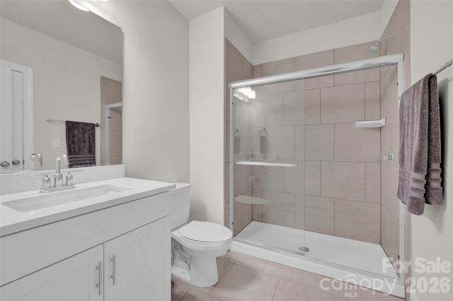 309 W Waterlynn Road, Mooresville, NC 28117