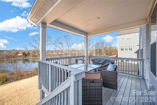 309 W Waterlynn Road, Mooresville, NC 28117