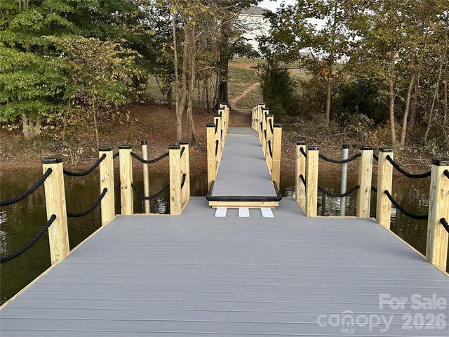 309 W Waterlynn Road, Mooresville, NC 28117