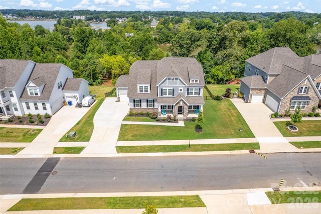 309 W Waterlynn Road, Mooresville, NC 28117