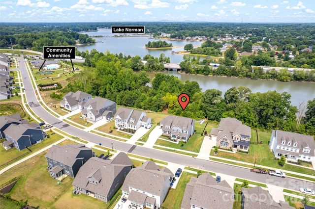 309 W Waterlynn Road, Mooresville, NC 28117